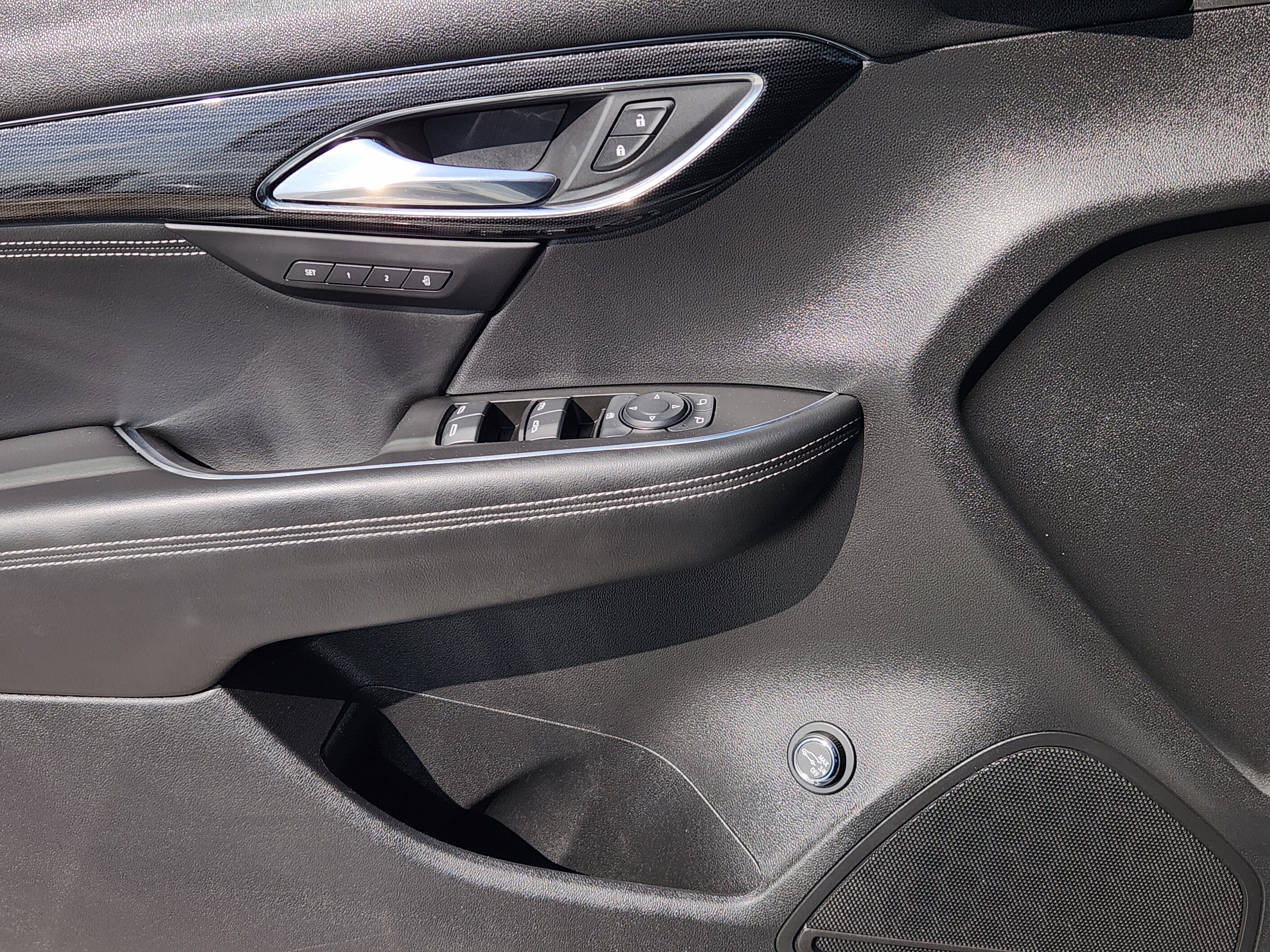 Used 2023 Buick Envision Essence w/ Sport Touring Package FWD image 26