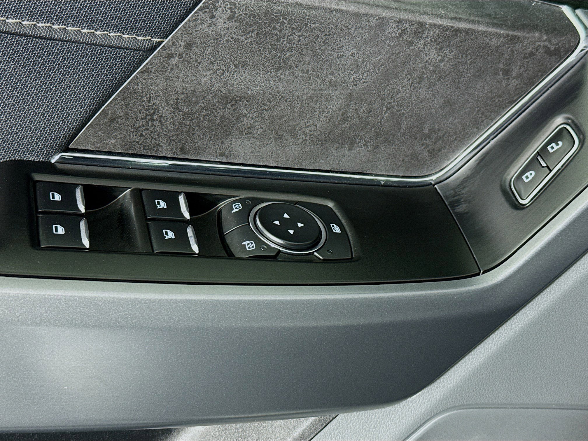 Used 2024 Ford F150 XLT AWD/4WD image 21