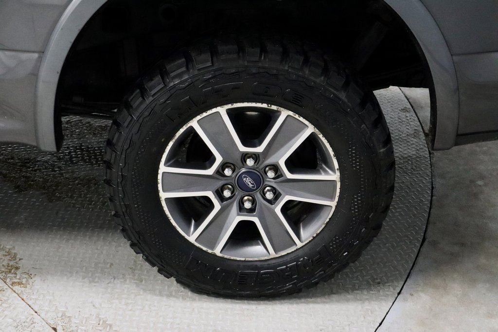 Used 2017 Ford F150 XLT w/ Equipment Group 302A Luxury image 19