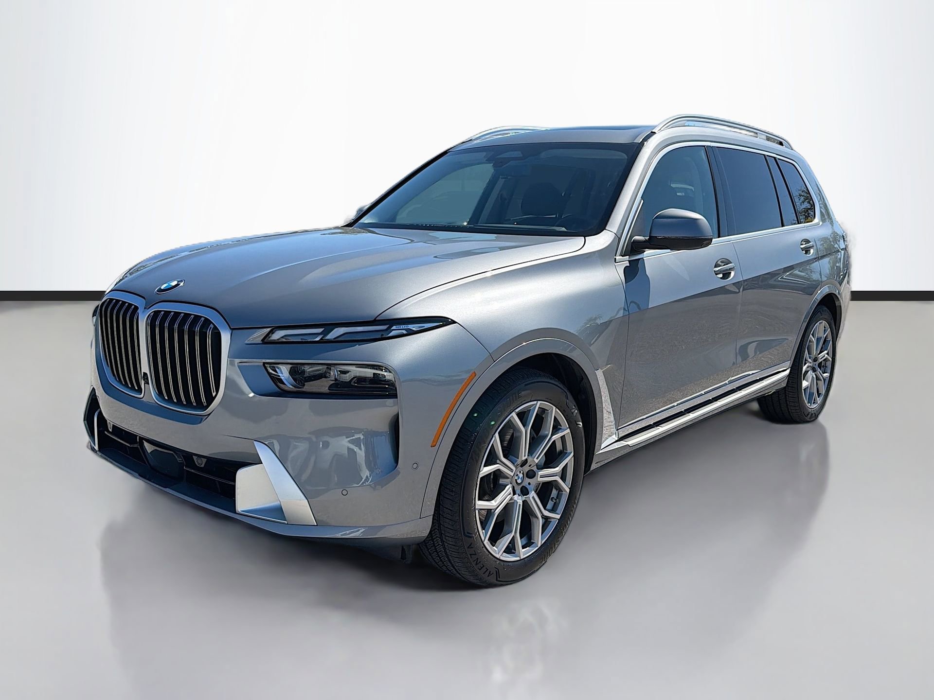 Certified 2025 BMW X7 xDrive40i w/ Premium Package image 8