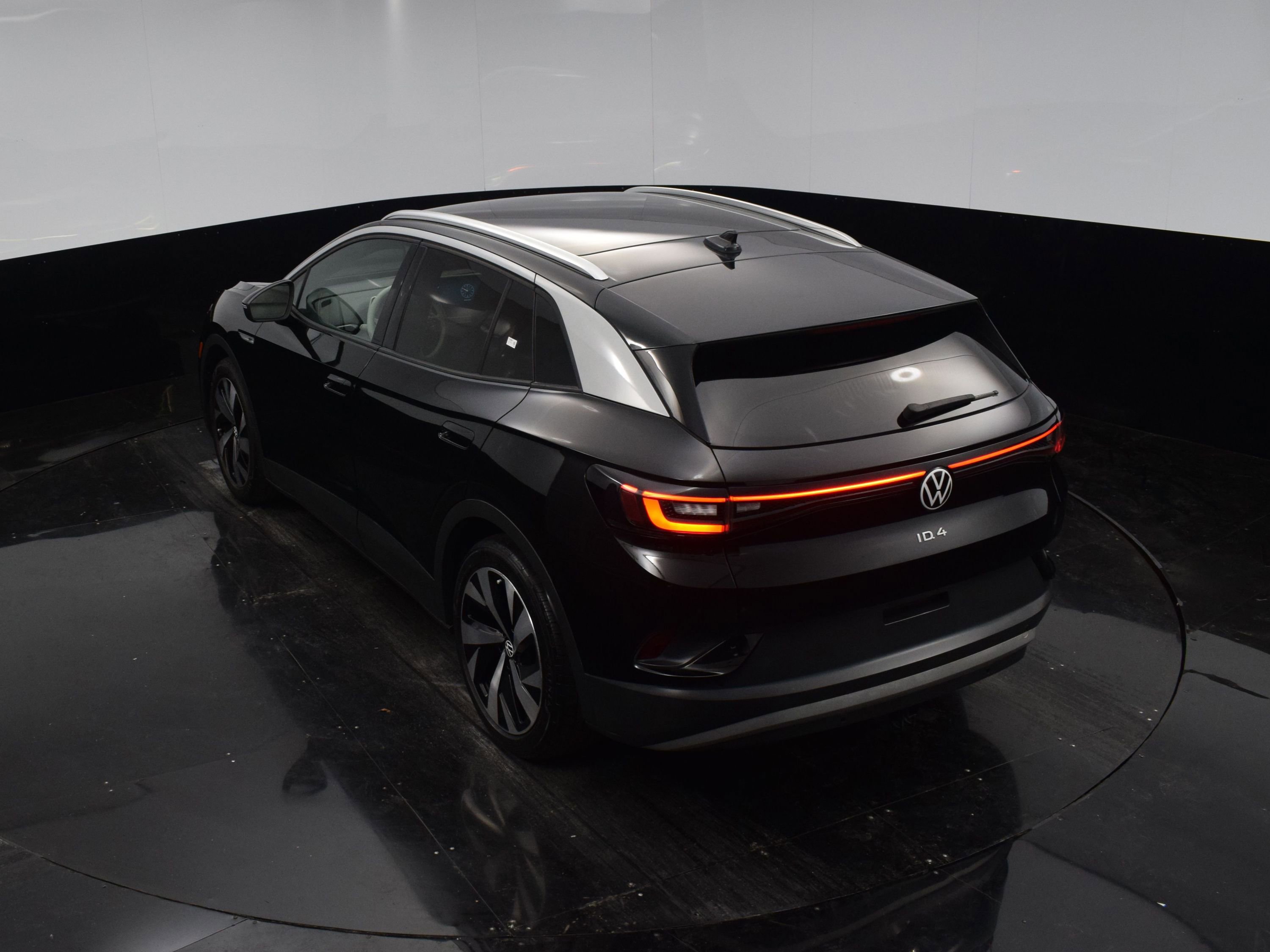 Used 2021 Volkswagen ID.4 1st Edition w/ ID.4 Protection Package image 29