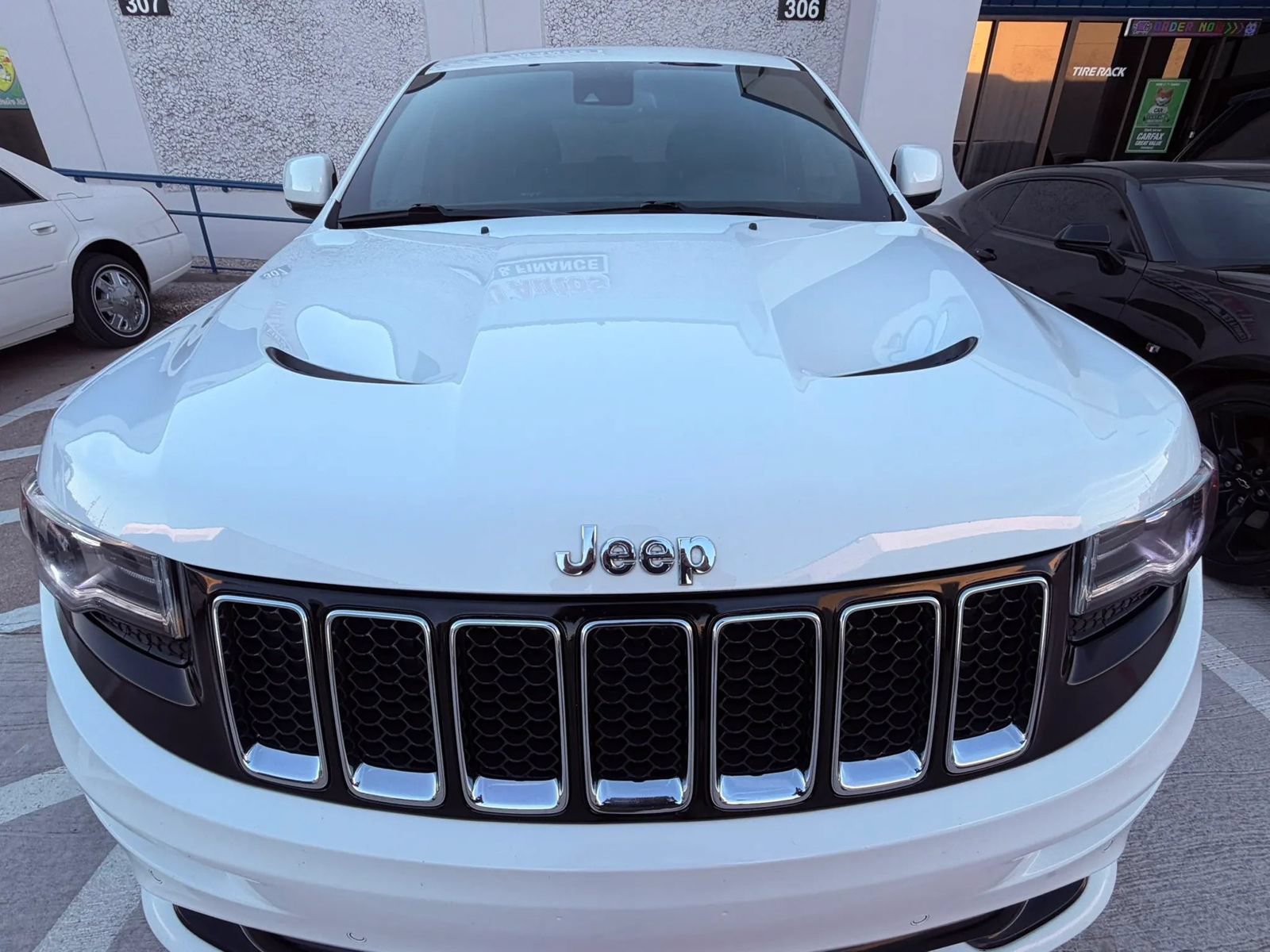 Used 2015 Jeep Grand Cherokee SRT w/ Trailer Tow Group IV AWD/4WD image 7