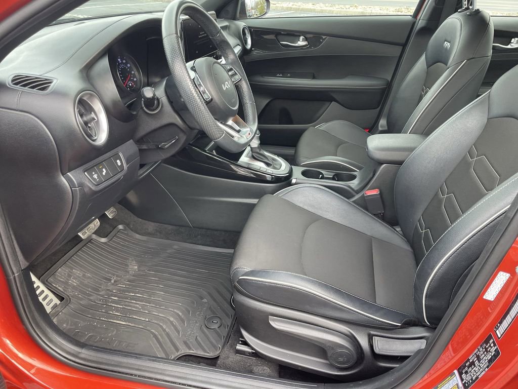 Certified 2023 Kia Forte GT-Line image 9