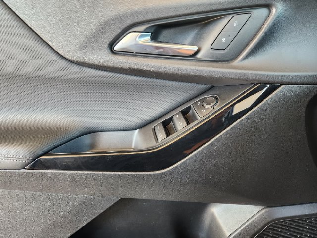 Used 2026 Chevrolet Equinox LT FWD image 24