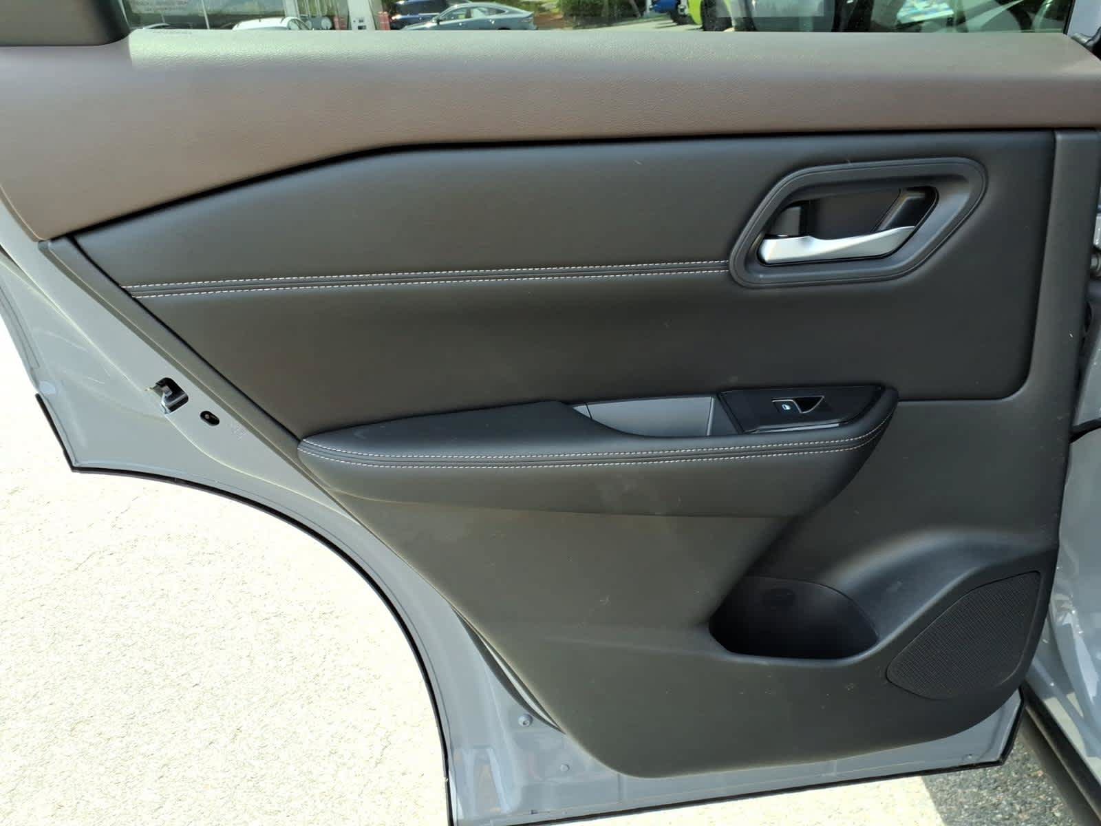 Certified 2023 Nissan Rogue SL AWD/4WD image 12