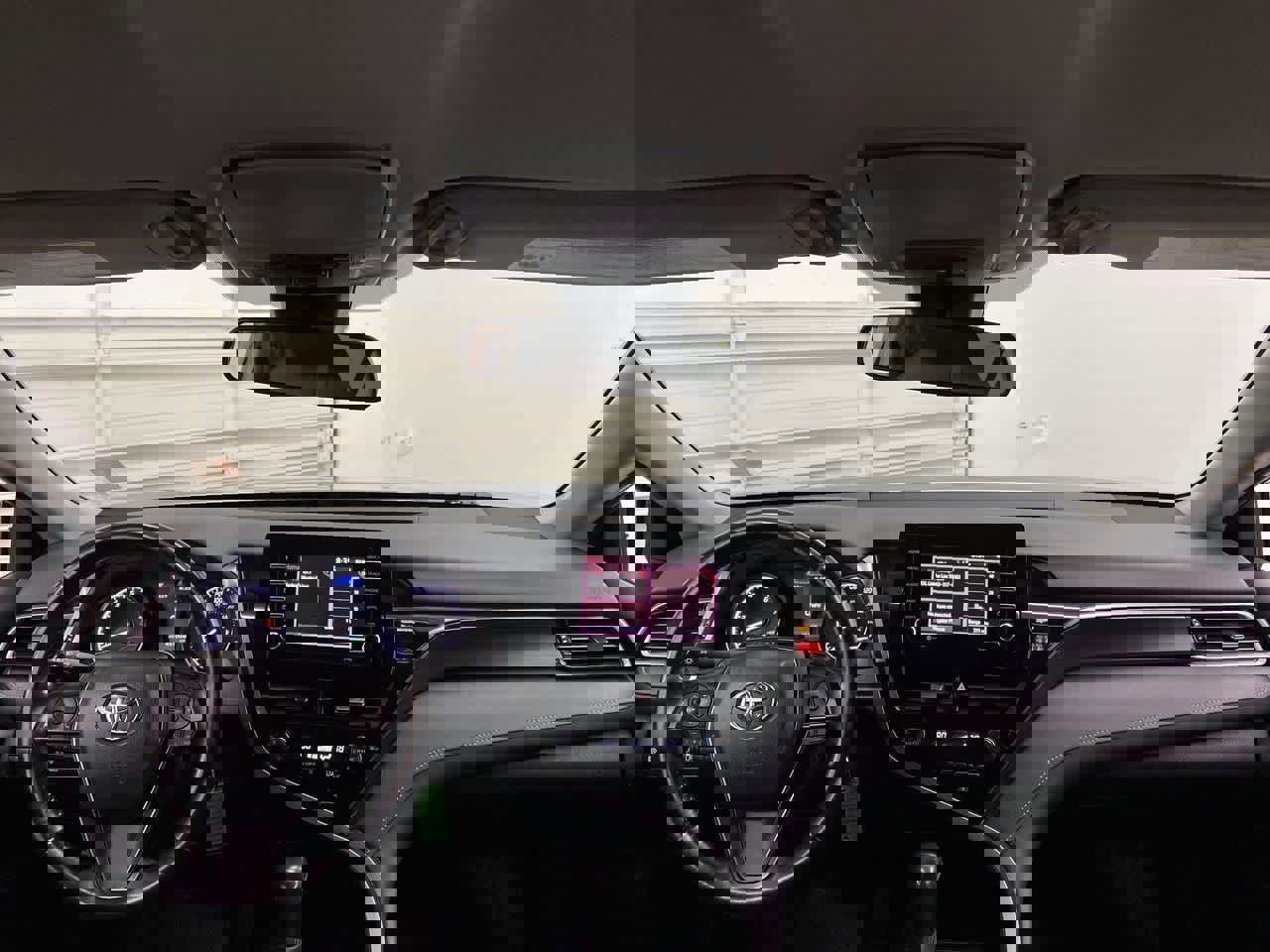 Used 2024 Toyota Camry SE image 13