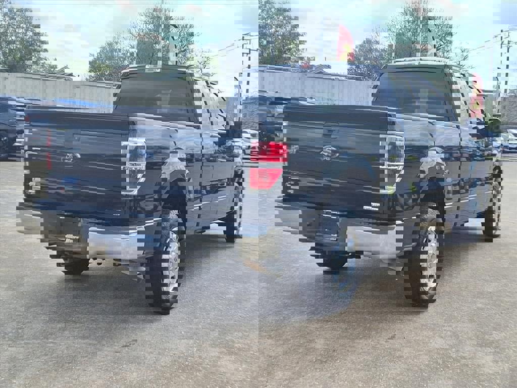 Used 2013 Ford F150 XLT w/ Mid Equipment Group image 4