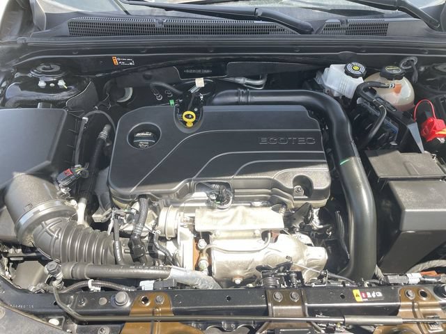 Used 2024 Chevrolet Malibu LT FWD image 31
