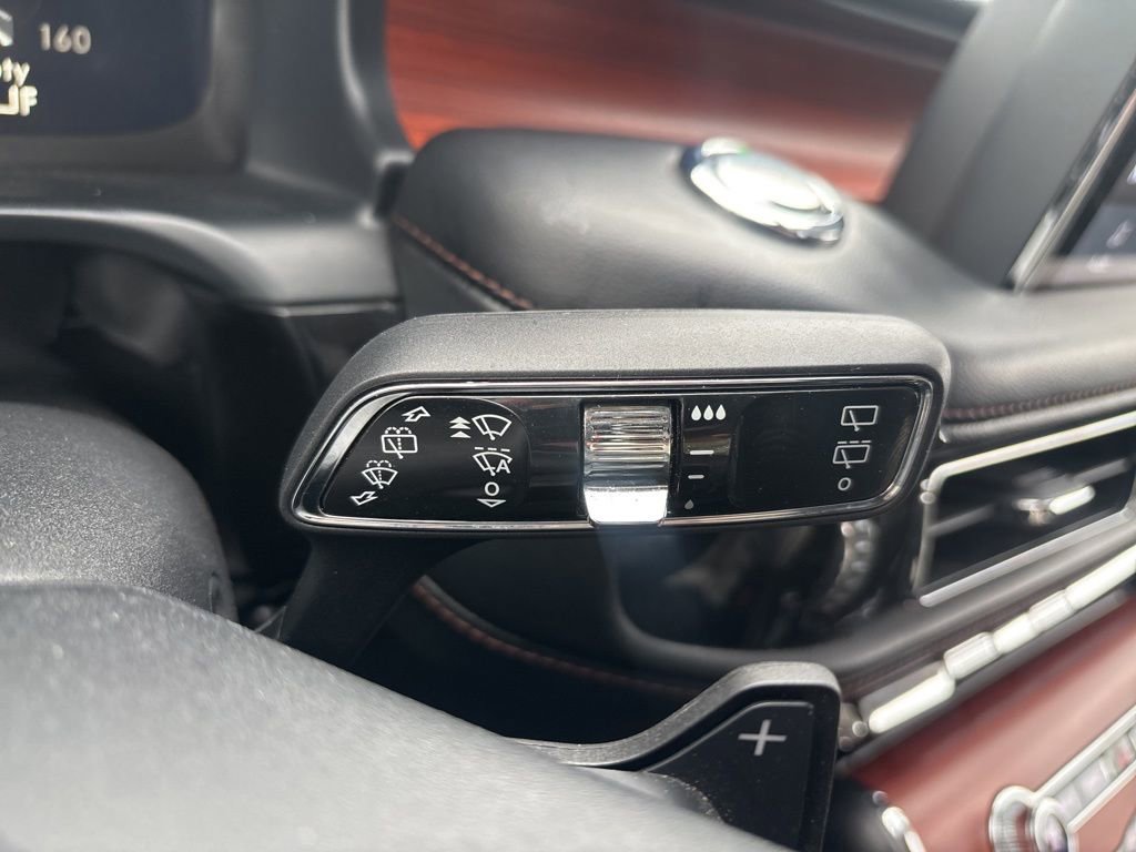 Used 2024 Lincoln Aviator Reserve image 22