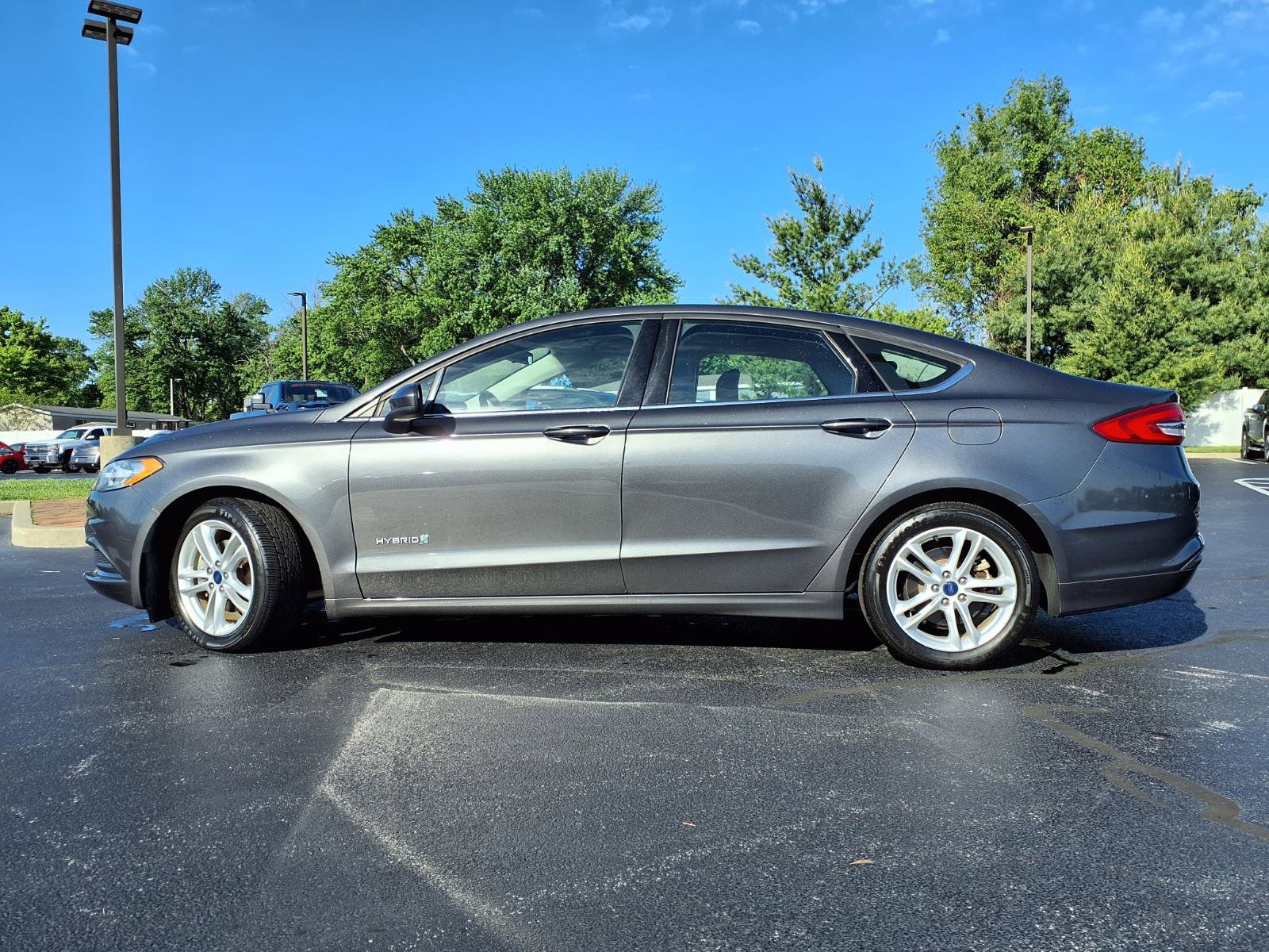 Used 2018 Ford Fusion S FWD image 26