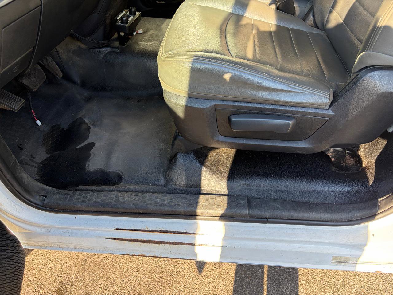 Used 2016 RAM 3500 Tradesman w/ Power & Remote Entry Group image 20