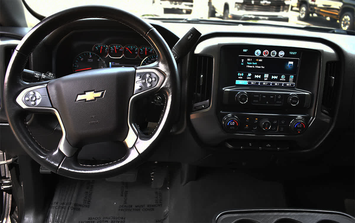 Used 2019 Chevrolet Silverado 1500 LT w/ All Star Edition AWD/4WD image 12