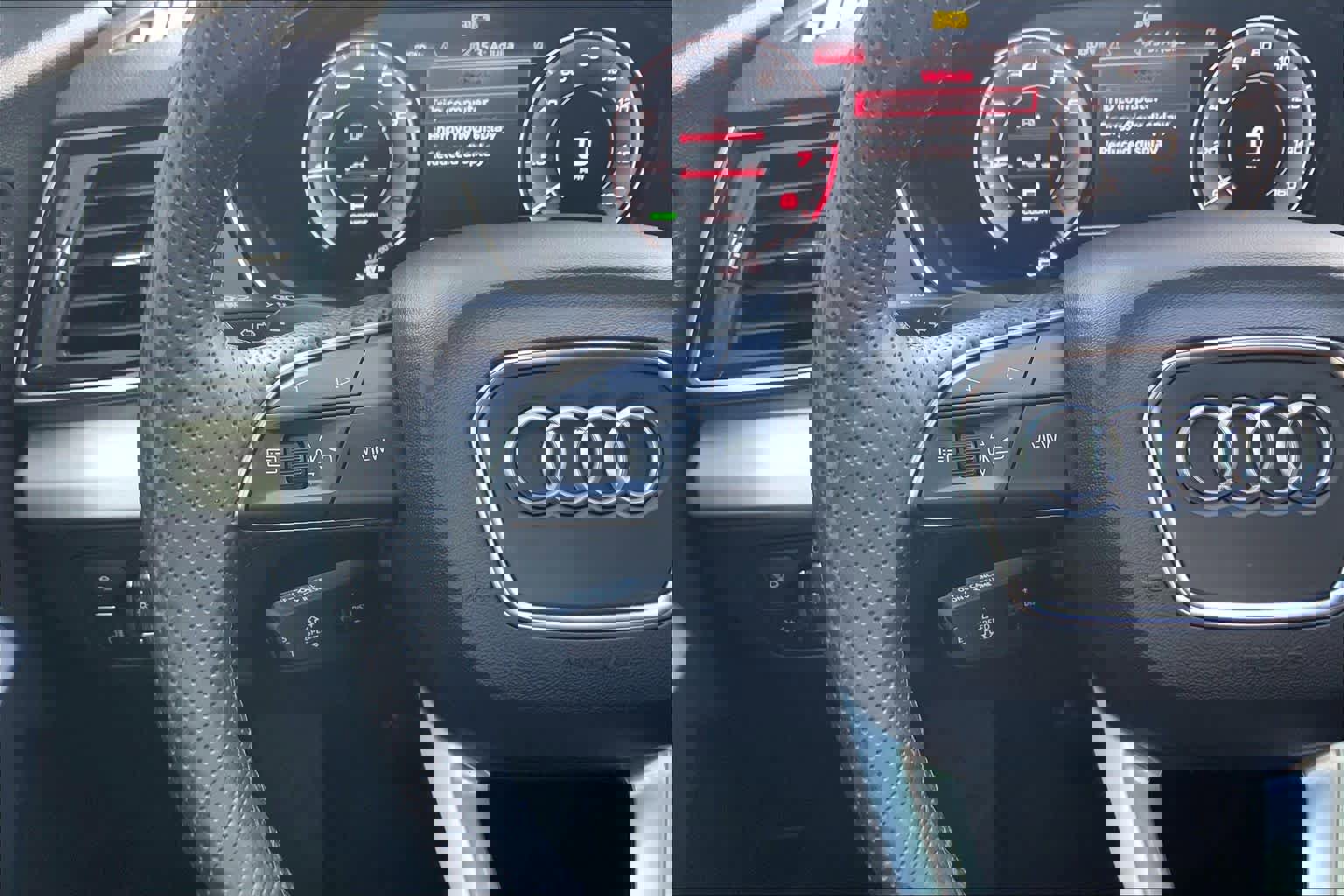 Used 2024 Audi Q5 e Premium Plus image 24