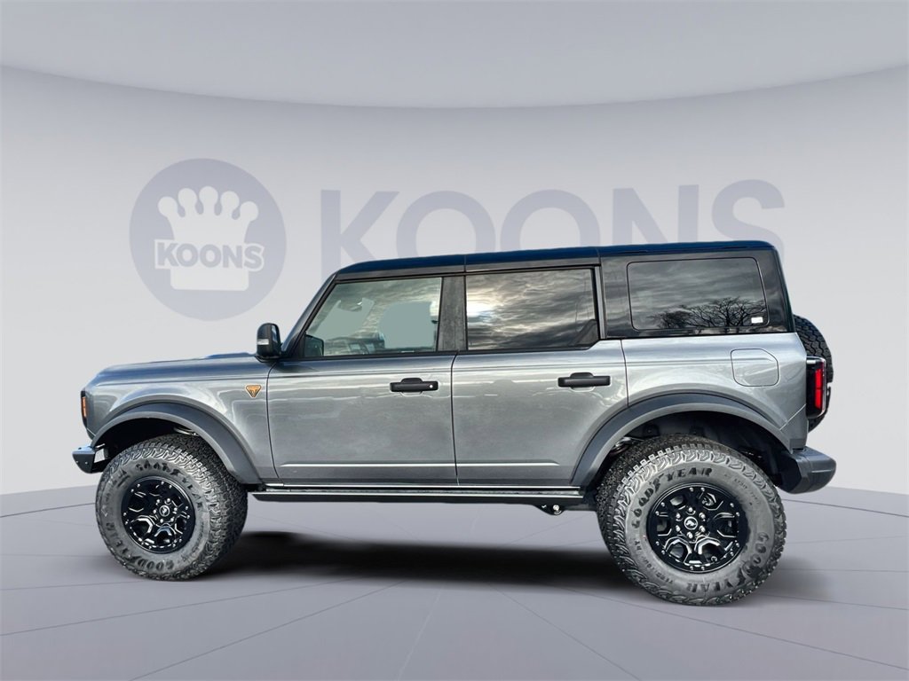 New 2025 Ford Bronco Badlands image 2