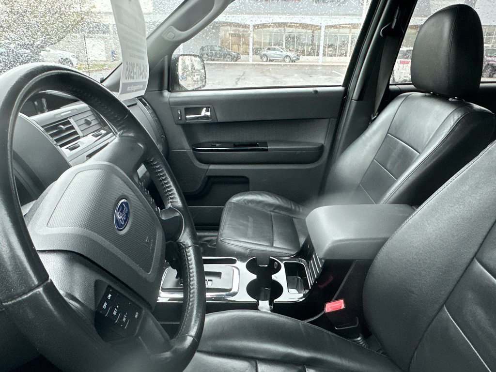 Used 2011 Ford Escape Limited FWD image 10