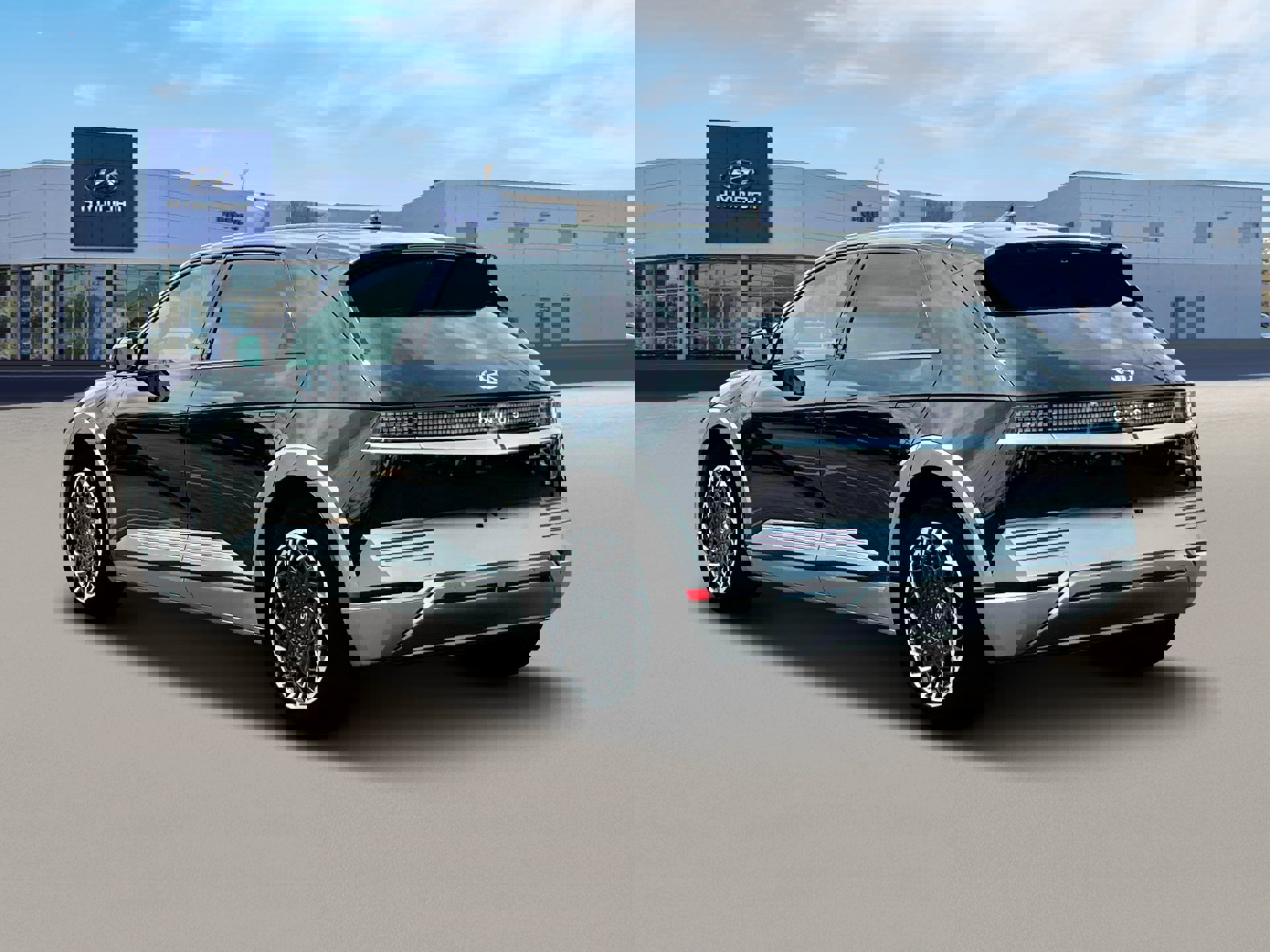 New 2024 Hyundai Ioniq 5 Limited image 5