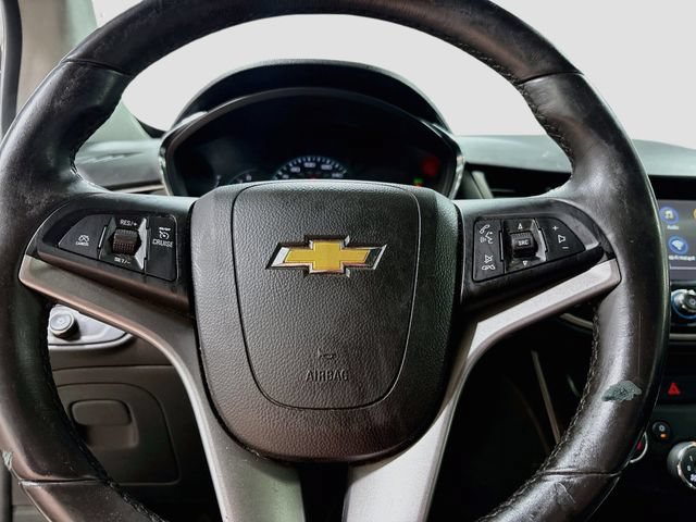 Used 2018 Chevrolet Trax LT w/ LT Convenience Package AWD/4WD image 11