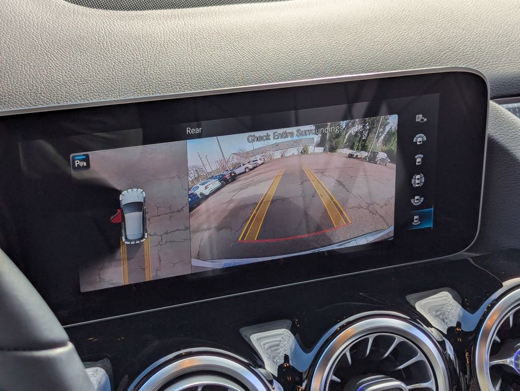 Used 2021 Mercedes-Benz GLA 250 4MATIC image 20