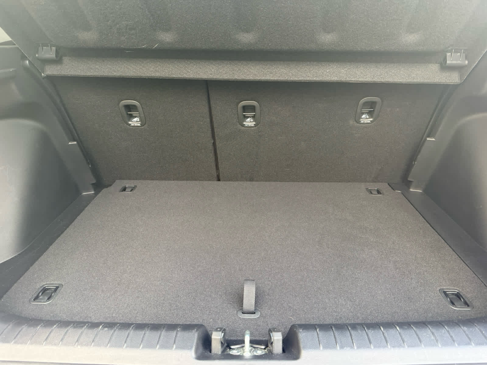 Used 2025 Hyundai Venue SEL FWD image 6