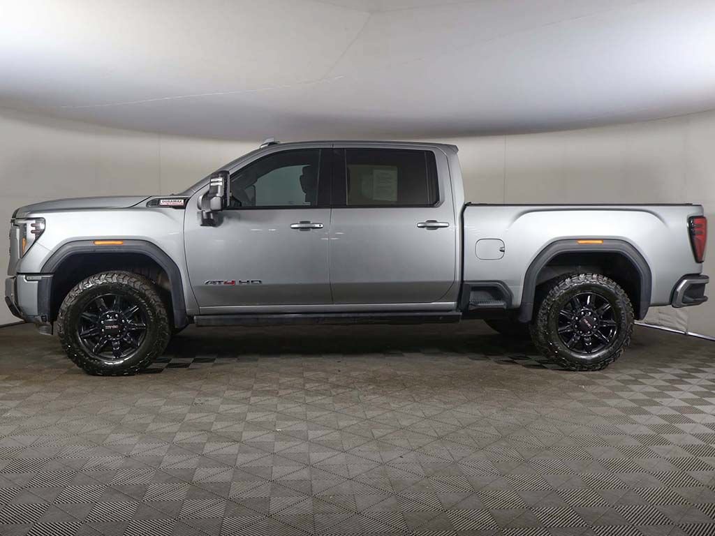 Used 2025 GMC Sierra 2500 AT4 w/ Technology Package AWD/4WD image 21
