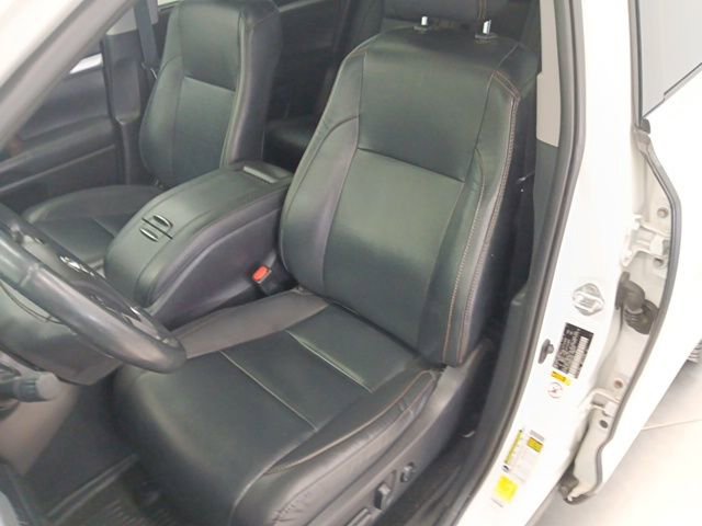 Used 2019 Toyota Highlander XLE image 26