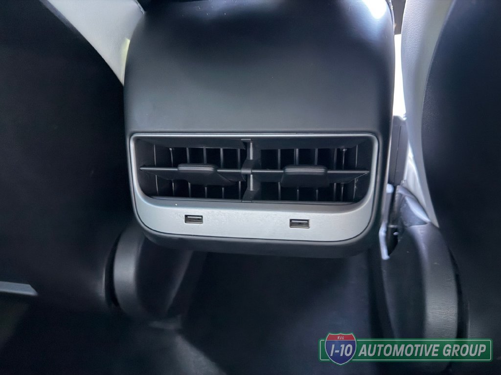 Used 2018 Tesla Model 3 Long Range AWD/4WD image 32