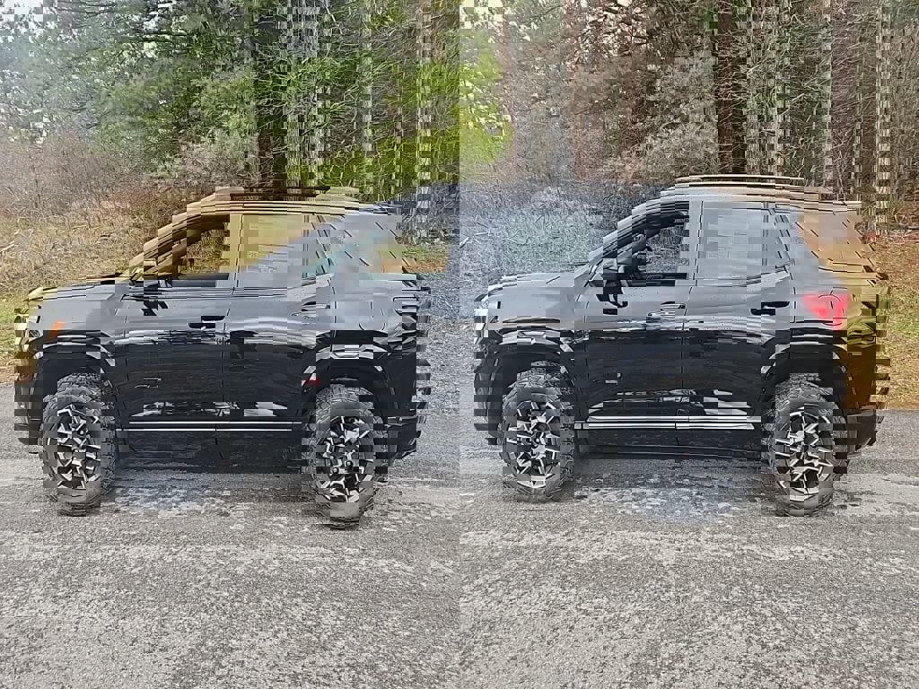 New 2026 GMC Terrain AT4 w/ Convenience Package III image 2