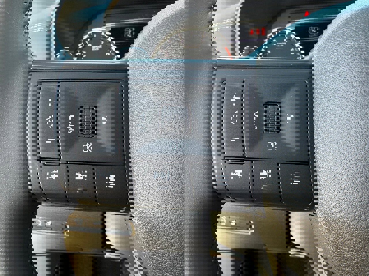 New 2026 Nissan Rogue SV image 15