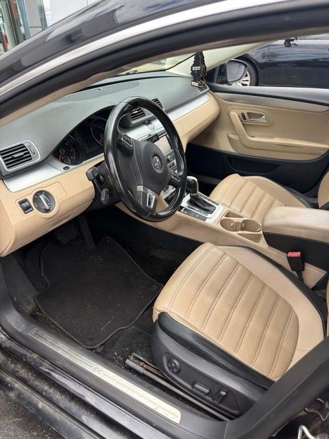Used 2015 Volkswagen CC FWD image 12