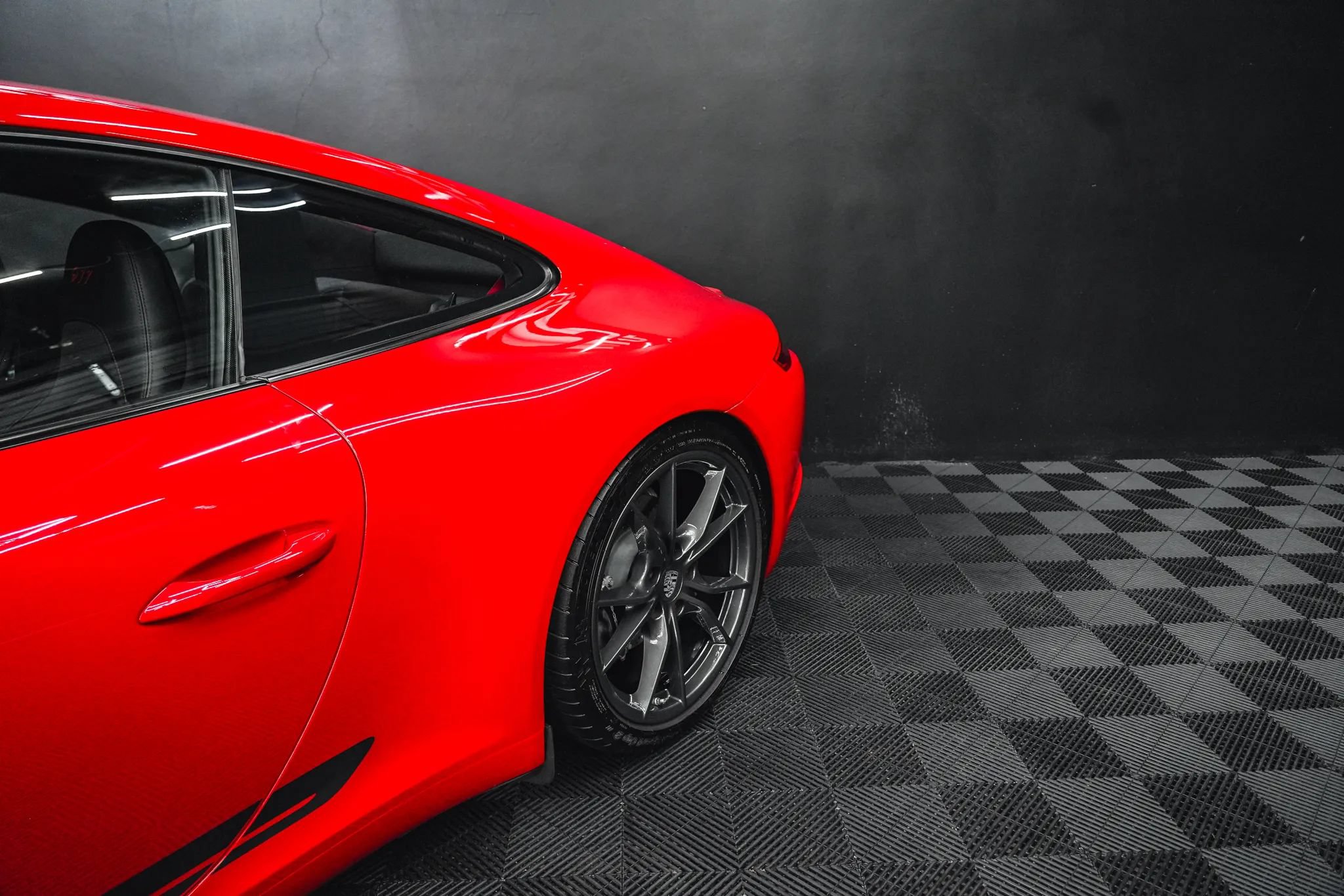 Used 2018 Porsche 911 Carrera T RWD image 8