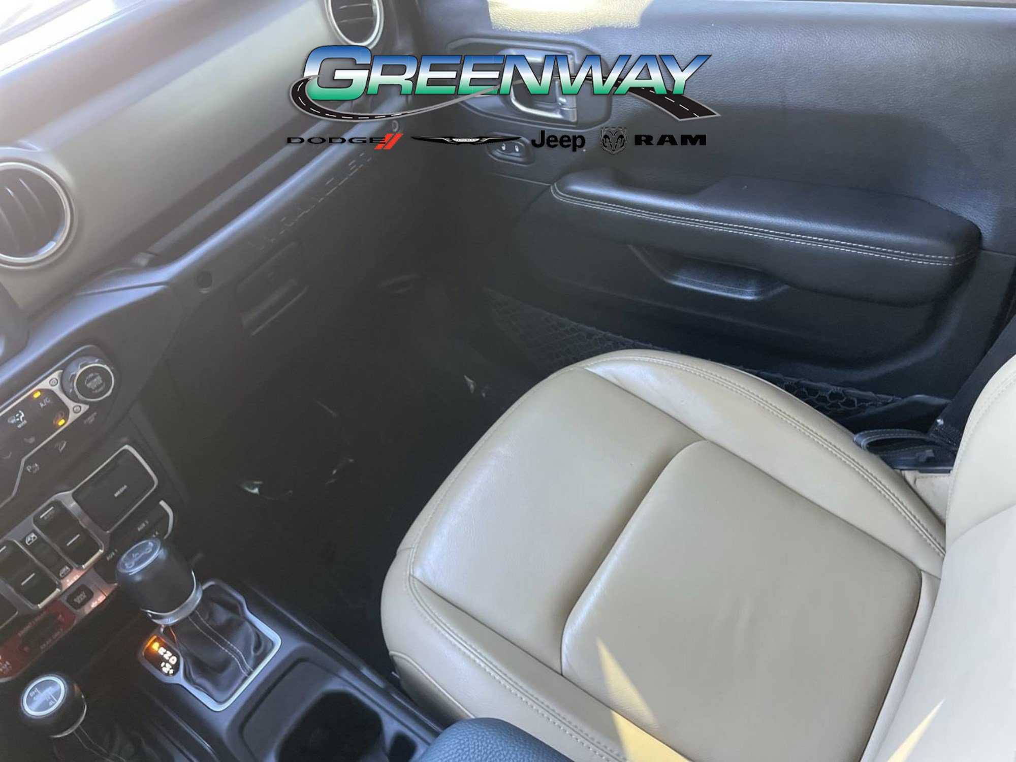Used 2018 Jeep Wrangler Unlimited Rubicon AWD/4WD image 12