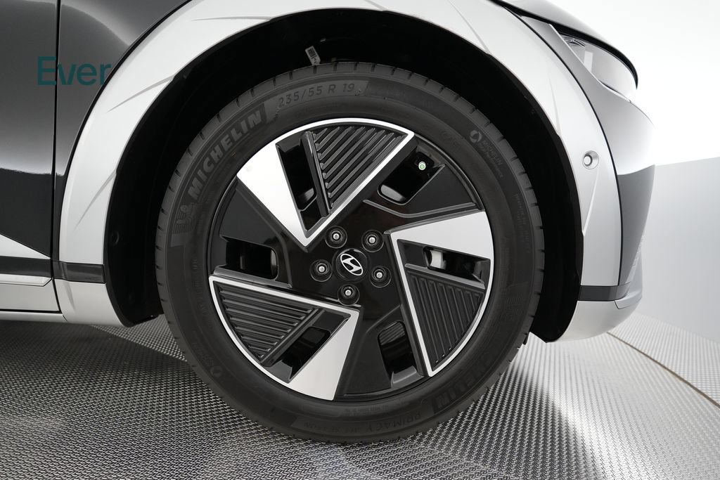 Used 2025 Hyundai Ioniq 5 Limited RWD image 18