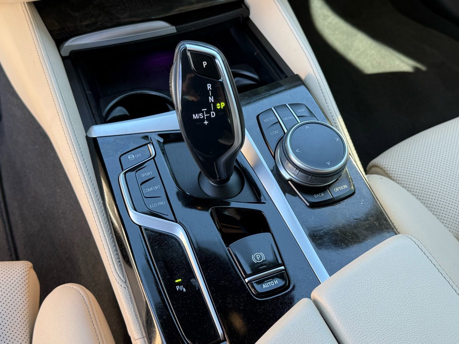 Used 2023 BMW 540i w/ M Sport Package image 26