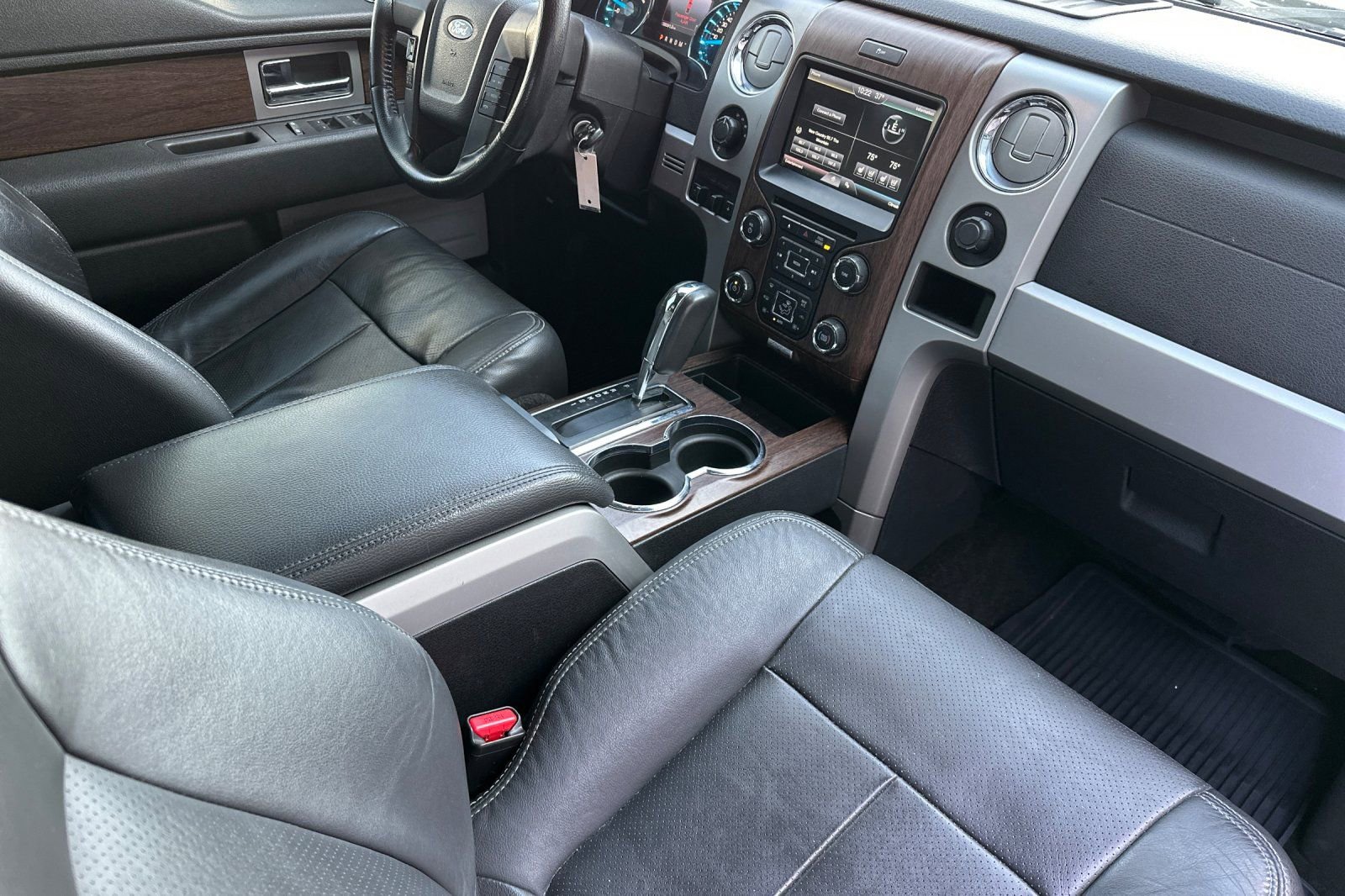 Used 2014 Ford F150 Lariat w/ Equipment Group 501A Mid image 18