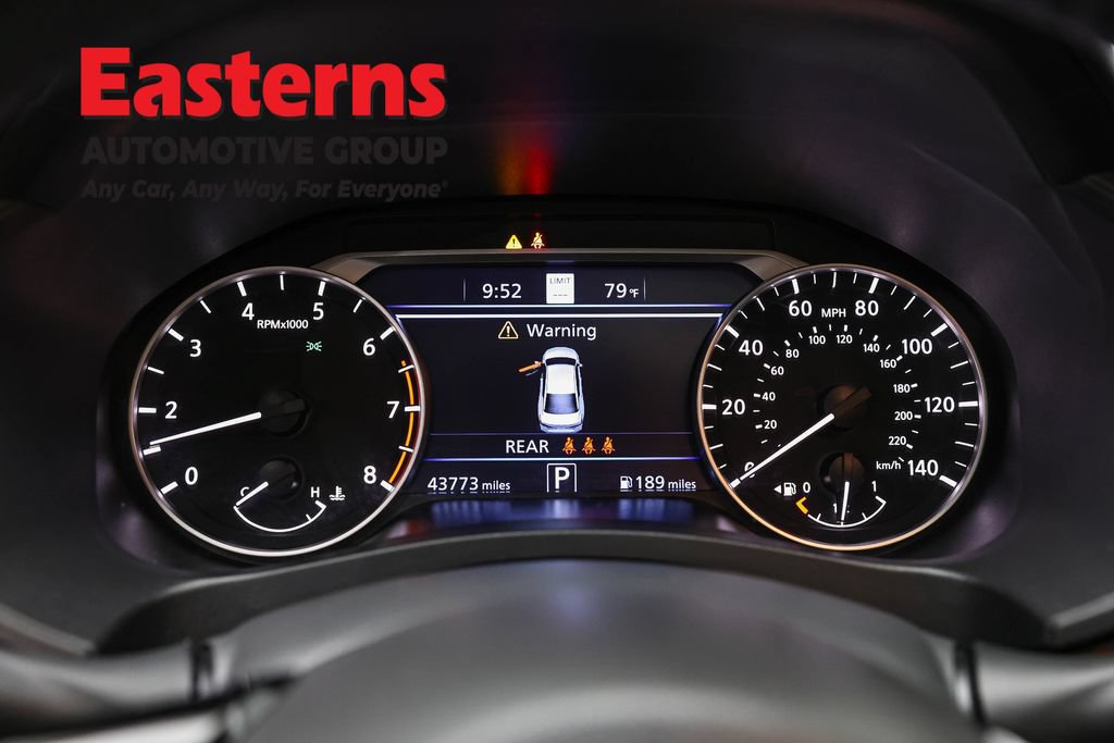 Used 2023 Nissan Altima 2.5 SV w/ SV Premium Package FWD image 18