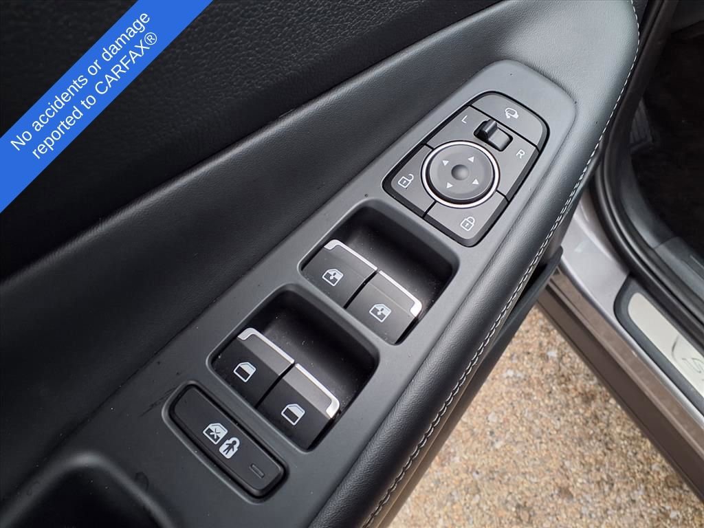 Used 2022 Hyundai Santa Fe Limited w/ Cargo Package image 16