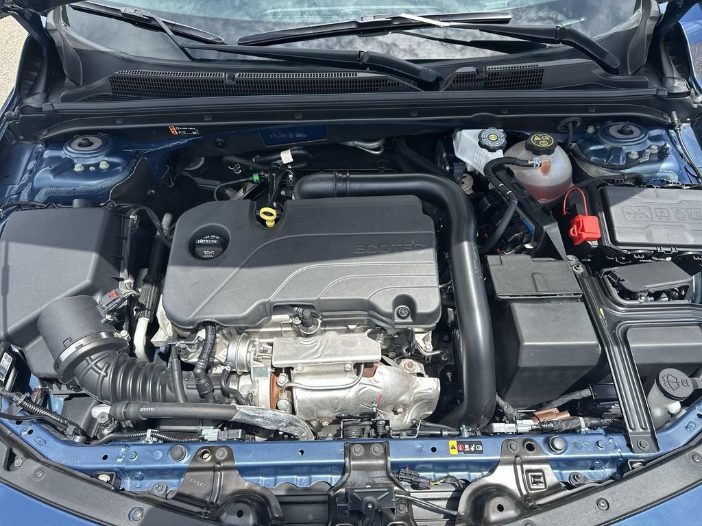 Used 2024 Chevrolet Malibu LT FWD image 32