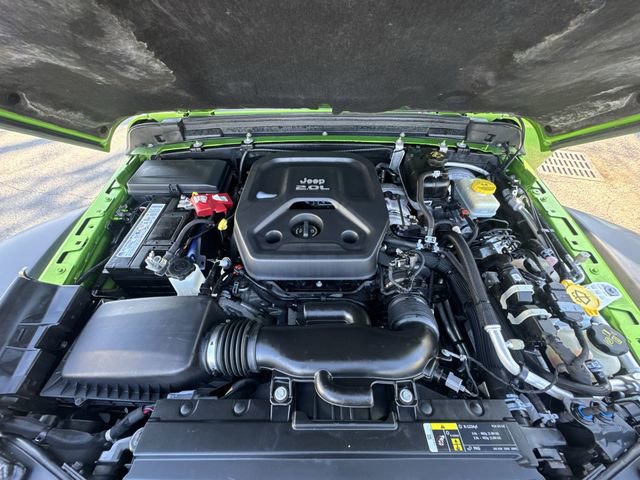 Used 2019 Jeep Wrangler Unlimited Rubicon w/ Dual Top Group AWD/4WD image 29