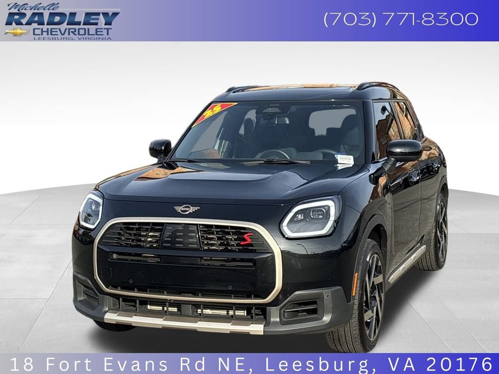 Used 2025 MINI Cooper Countryman S image 1