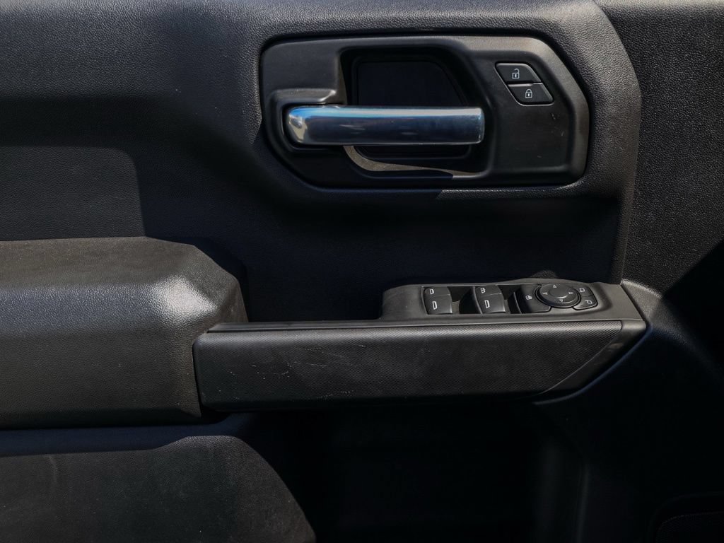 Used 2025 Chevrolet Silverado 1500 Custom Trail Boss AWD/4WD image 23