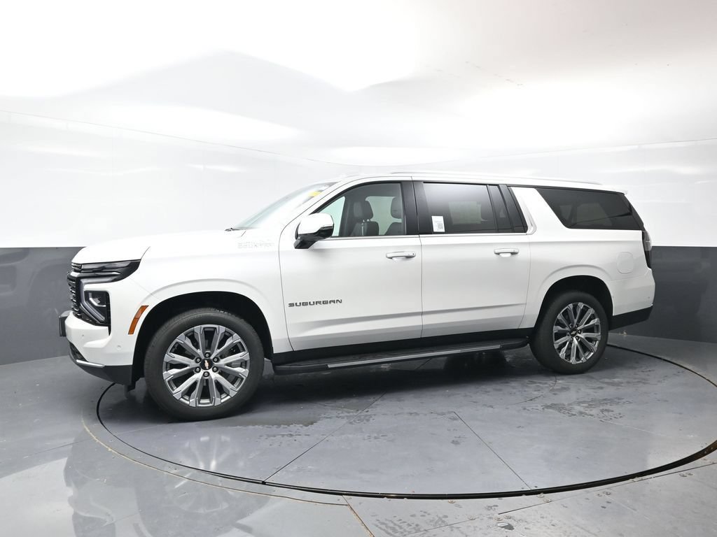 Used 2025 Chevrolet Suburban High Country AWD/4WD image 10