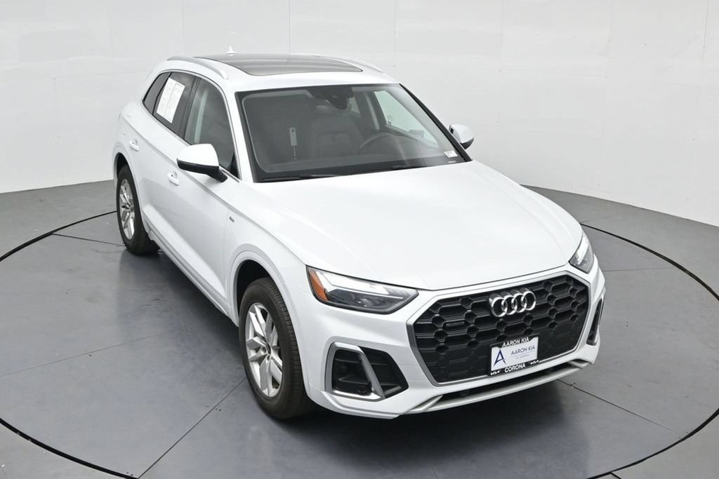 Used 2023 Audi Q5 2.0T Premium w/ Convenience Package AWD/4WD image 45