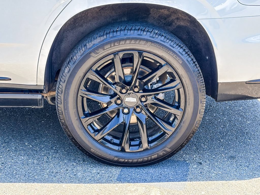 Certified 2023 Cadillac Escalade Sport w/ LPO, ONYX Package AWD/4WD image 9