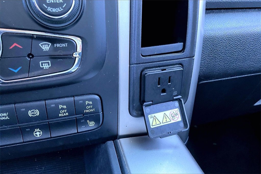 Used 2016 RAM 2500 Big Horn image 34