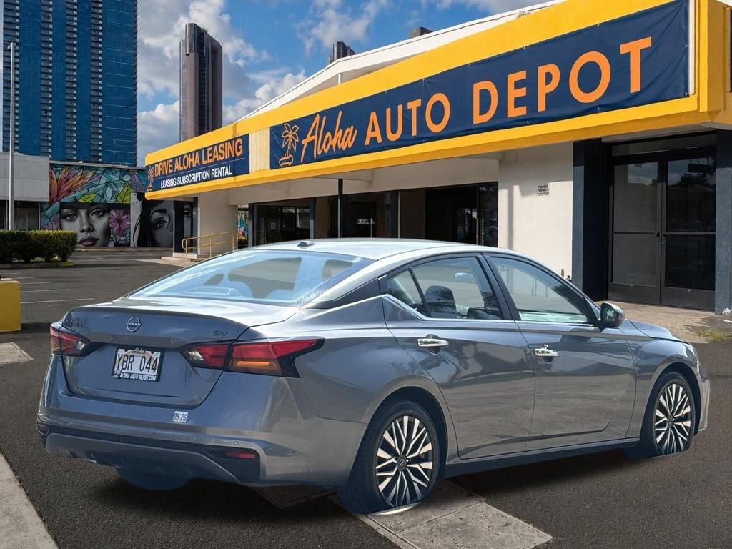 Used 2023 Nissan Altima 2.5 SV FWD image 5