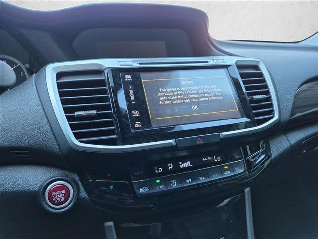 Used 2016 Honda Accord Touring image 12