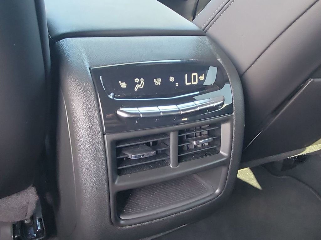 Used 2026 Cadillac XT5 Premium Luxury w/ Driver Assist Package AWD/4WD image 21