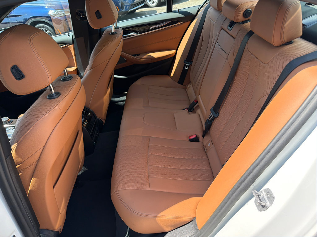 Used 2021 BMW 530i w/ Premium Package RWD image 20
