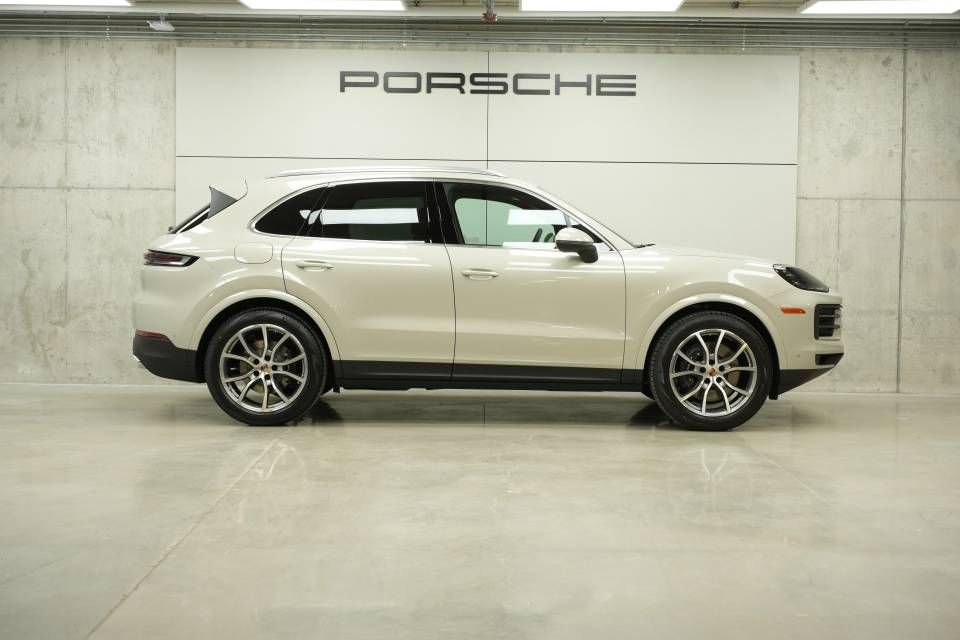 New 2026 Porsche Cayenne image 8