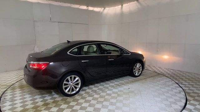 Used 2013 Buick Verano Leather FWD image 3
